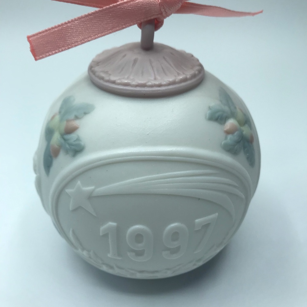 1997 LLADRO Christmas Ball Ornament